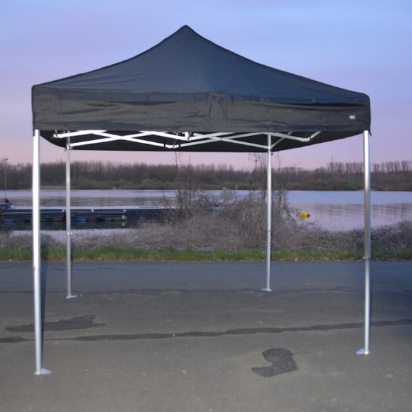 stevige en kwalitatieve vouwtenten of partytenten koop je bij vouwtent.eu